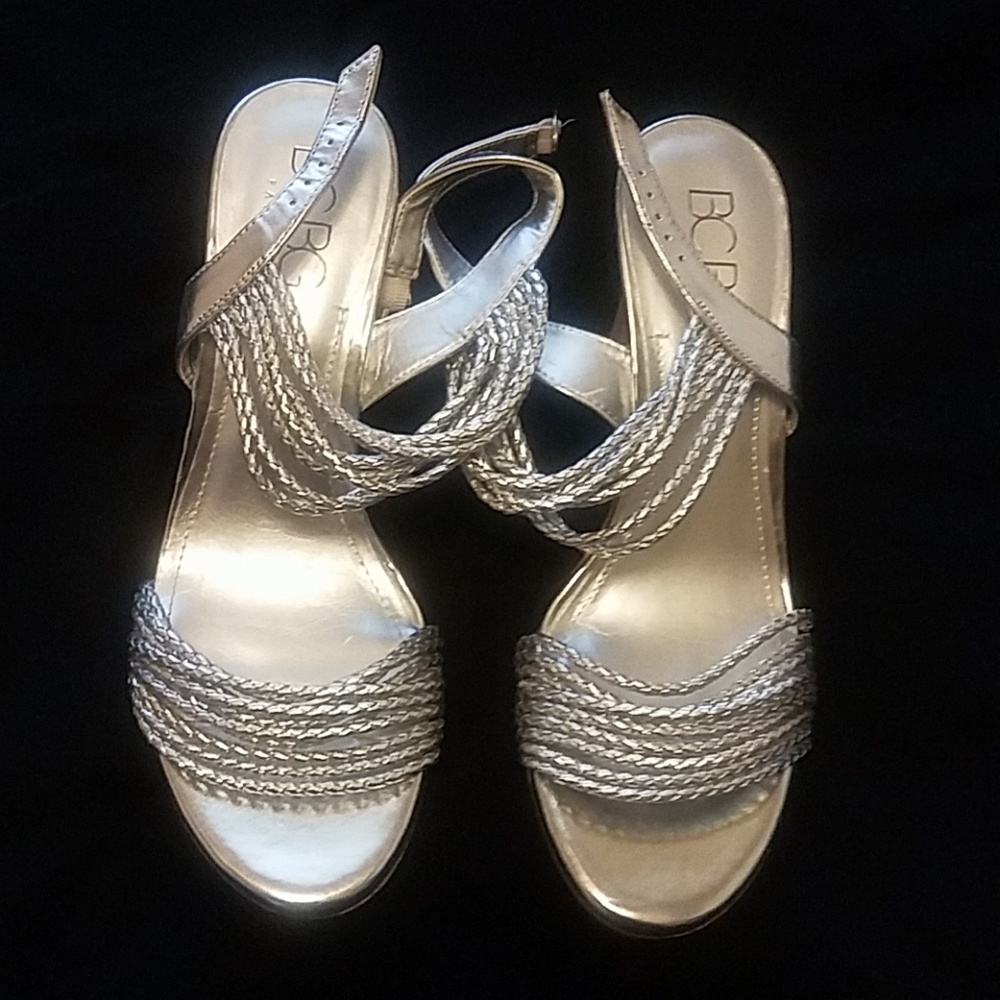 Shoes - Picture 4 of 4
